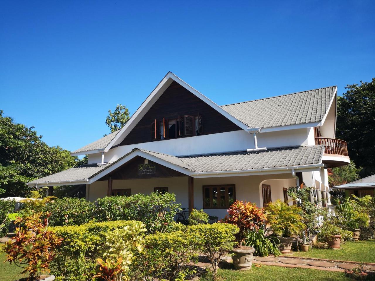 Belle Amie Self Catering Hotel La Digue Exterior foto